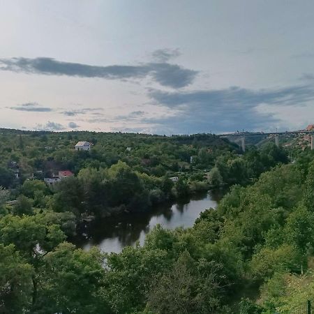 Apartmany Nad Splavem Znojmo Luaran gambar