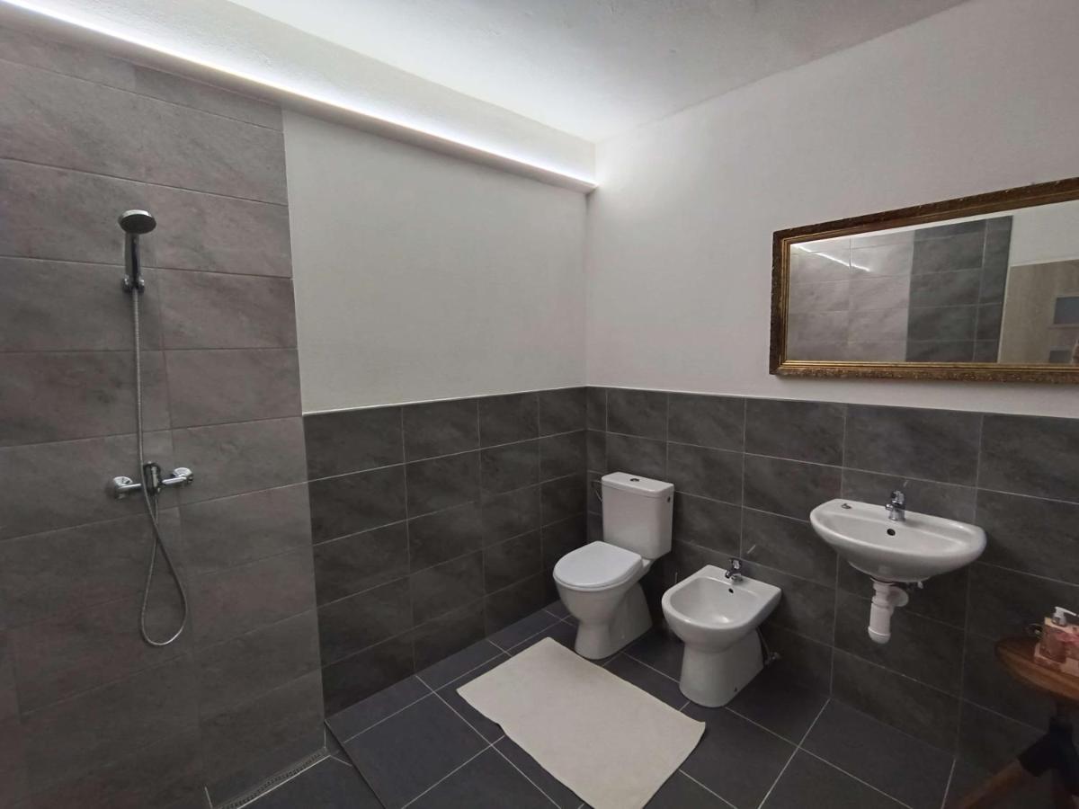 Apartmany Nad Splavem Znojmo Luaran gambar