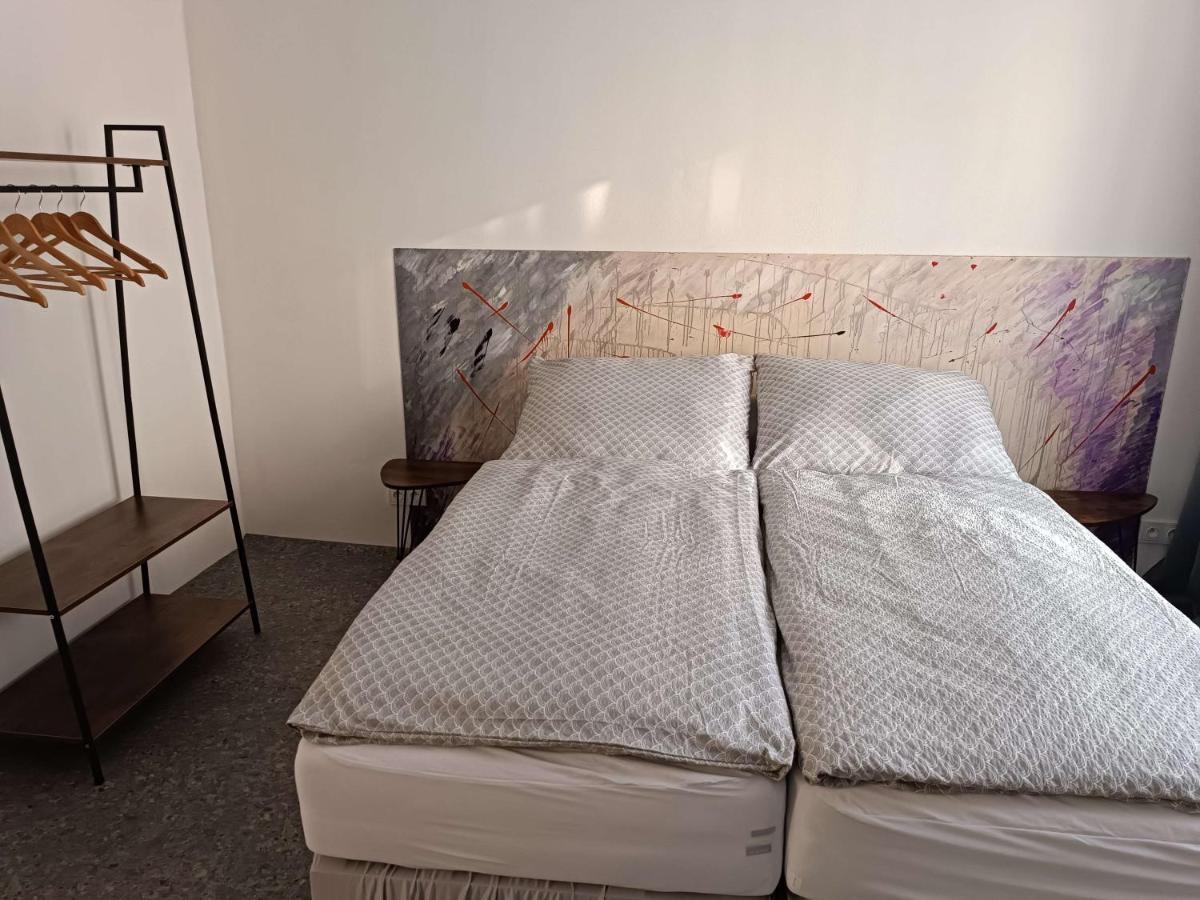 Apartmany Nad Splavem Znojmo Luaran gambar