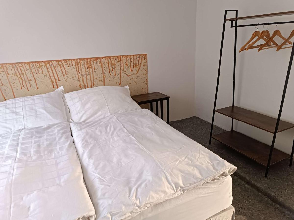 Apartmany Nad Splavem Znojmo Luaran gambar